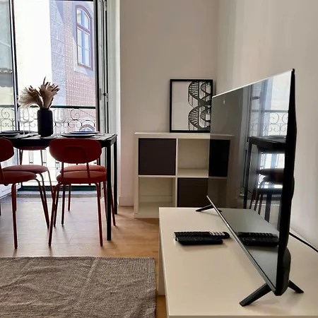 Modern & Amazing View Апартаменты Лиссабон