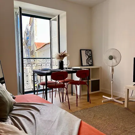 Modern & Amazing View Апартаменты *