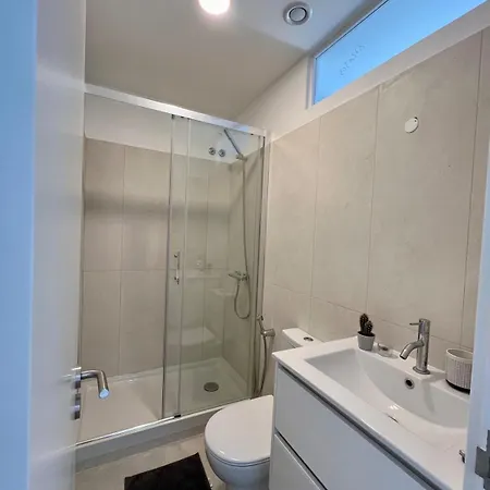 Modern & Amazing View Апартаменты